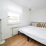 Colorful 3-bedroom Сараево