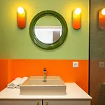 Colorful 3-bedroom Апартаменты Сараево