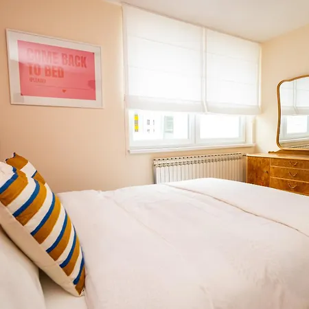 Colorful 3-bedroom *